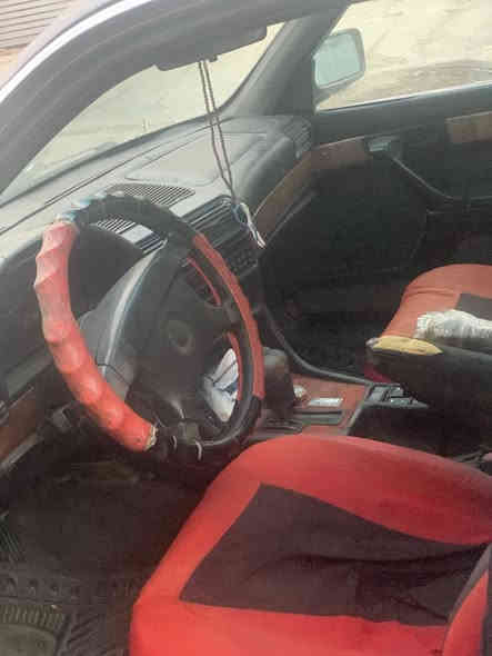 سلام عليكم BMW735 عطلاتها فقط الكير مدري شبيه تشتغل سياره بس ما تمشي تخليهاDمتمشي مدري سئلت كالو تصليحها450الف الي تعجبه فقط مراوس بدون كسر بل حلال مكاني بغداد بنوك***********
