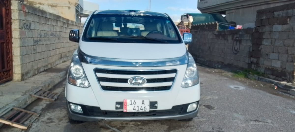 السلام وعليكم استاركس للبيع موديل 2009 محرك وكير شرط بيها ملاحظات صبغ السعر 135 وبيها مجال ***********
