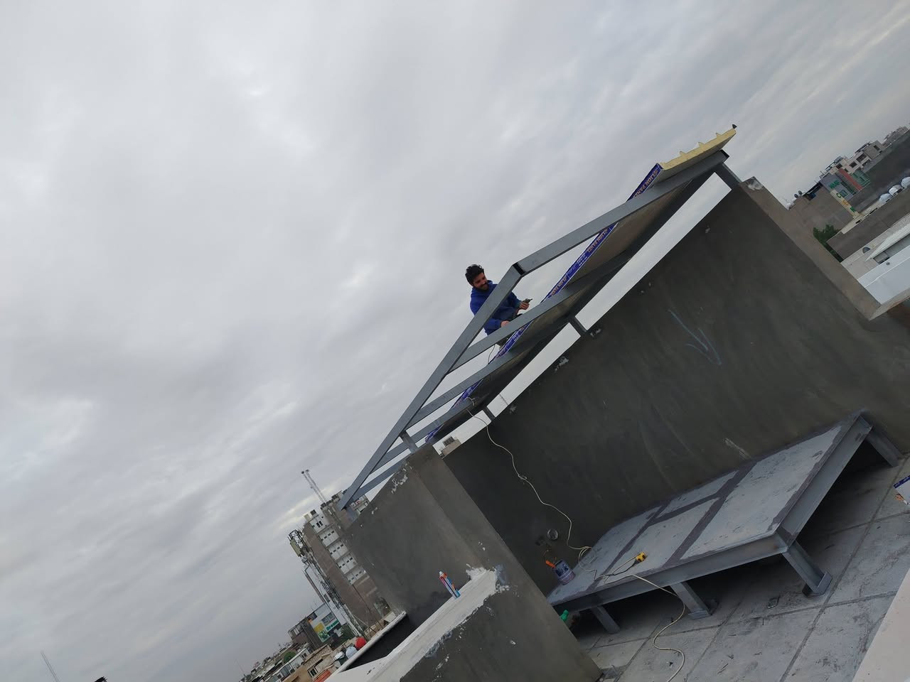 ابو قمر الحداد ***********
