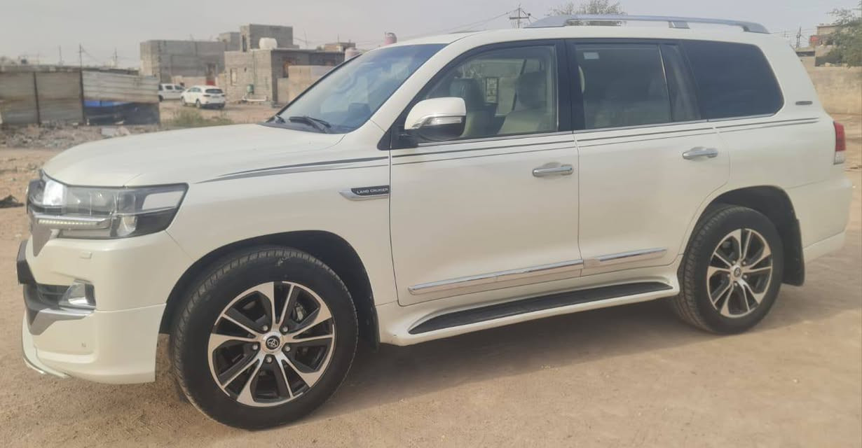 لا ندكروز موديل ٢٠ مكينه 6 سيارة كفاله عامه ساز السعر ٥٢٥ وبيها مجال الاتصال *********** مكان سياره بصره
