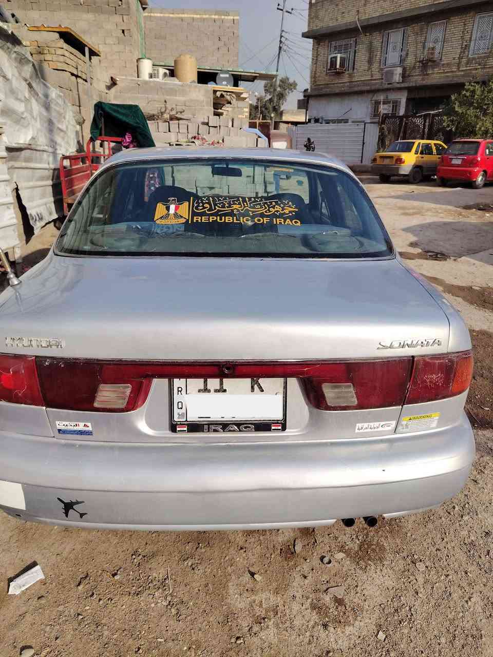 سلام عليكم سوناتا محرك2000 باقي التفاصيل خاص الاتصال عل رقم***********
