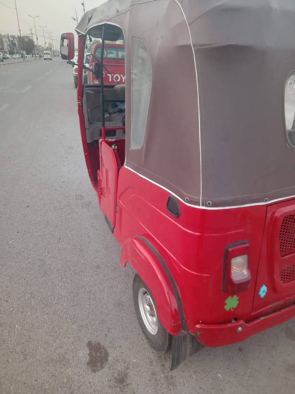 سلاح عليكم تكتك للبيع موديل 22 رقم وسنويه كربلاء تكتك نضيفه كبل للشارع البكان بغداد حي العامل السعر 8500 وبيه مجال بصيط الاتصال ***********
