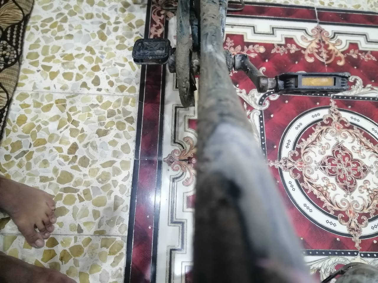 سلام عليكم شباب بايسكل للبيع نضافه فول لون زيتوني الشراي يجي خاص مكاني القاسم


**إذا كنت صاحب هذا الإعلان وتريد حذفه لأي سبب، رجاءا أرسل رسالة إلى الدعم الفني**