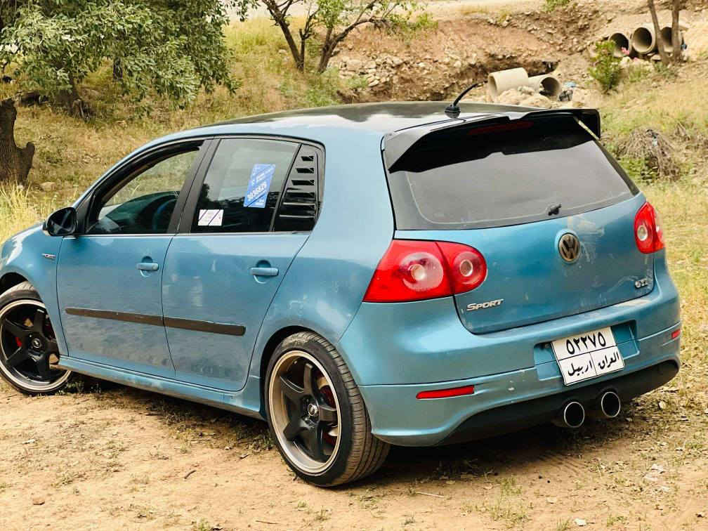 ٢٠٠٦
١بارجه ي هه يه سه قفي كه مه ك سبيبويته سه ياره كه بئ كئشه يه هه موو شتى به شه رت *********** سه حري ٦٧وه ره قه أربيل, العراق
