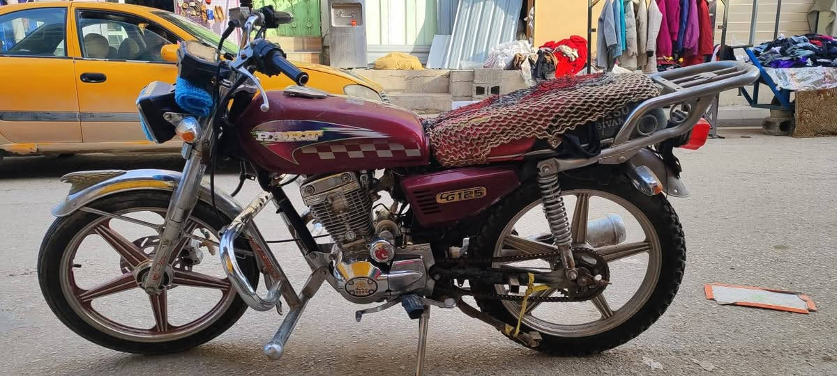 عقاد سوري للبيع 
محرك زين كهربائيات شغاله
سلف علا واهسه يشغل
يرادله ترتيب يرهم مراوس 
موصل 260 //***********
