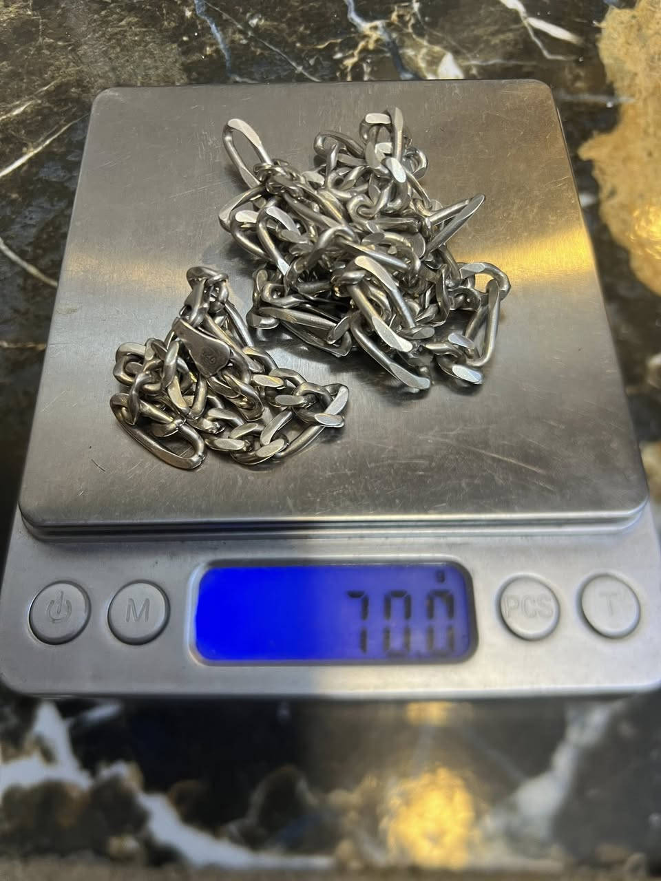 سيت كارتير سوار +زنجيل 
الوزن 70غرام 
سعر الغرام 4
يتوفر توصيل


**إذا كنت صاحب هذا الإعلان وتريد حذفه لأي سبب، رجاءا أرسل رسالة إلى الدعم الفني**