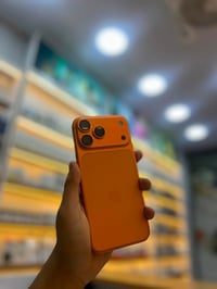 iphone 17 Pro max 256GB ZAA بطاريه 100‎%‎ نظافه 100‎%‎ مشحون 109 مرات ...