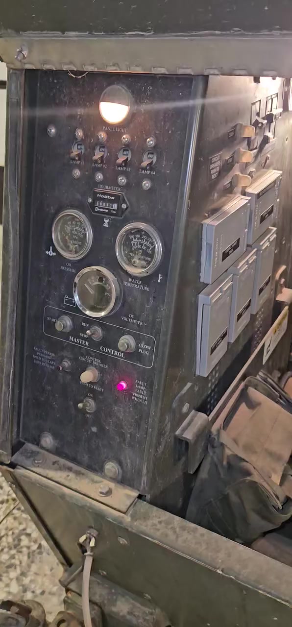 السلام عليكم مولد كابوته 3بستم حجم٩٠٥ /8 كيفي راس التوليد كارت مكفول برغي مامفتوح بي صرف الكاز لتر بالساعه مكان المولد الطريق الدولي حله بغداد قرب الجسر السابع سطرت المالكي ***********
