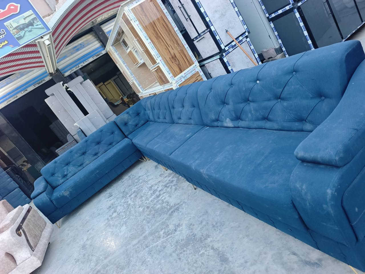 ديوان 11 نفر مستخدم 
السعرر//150**
ديالى بعقوبة الشارع الخدمي للمفرق مقابيل العزات 
للاستفسار 
***********
