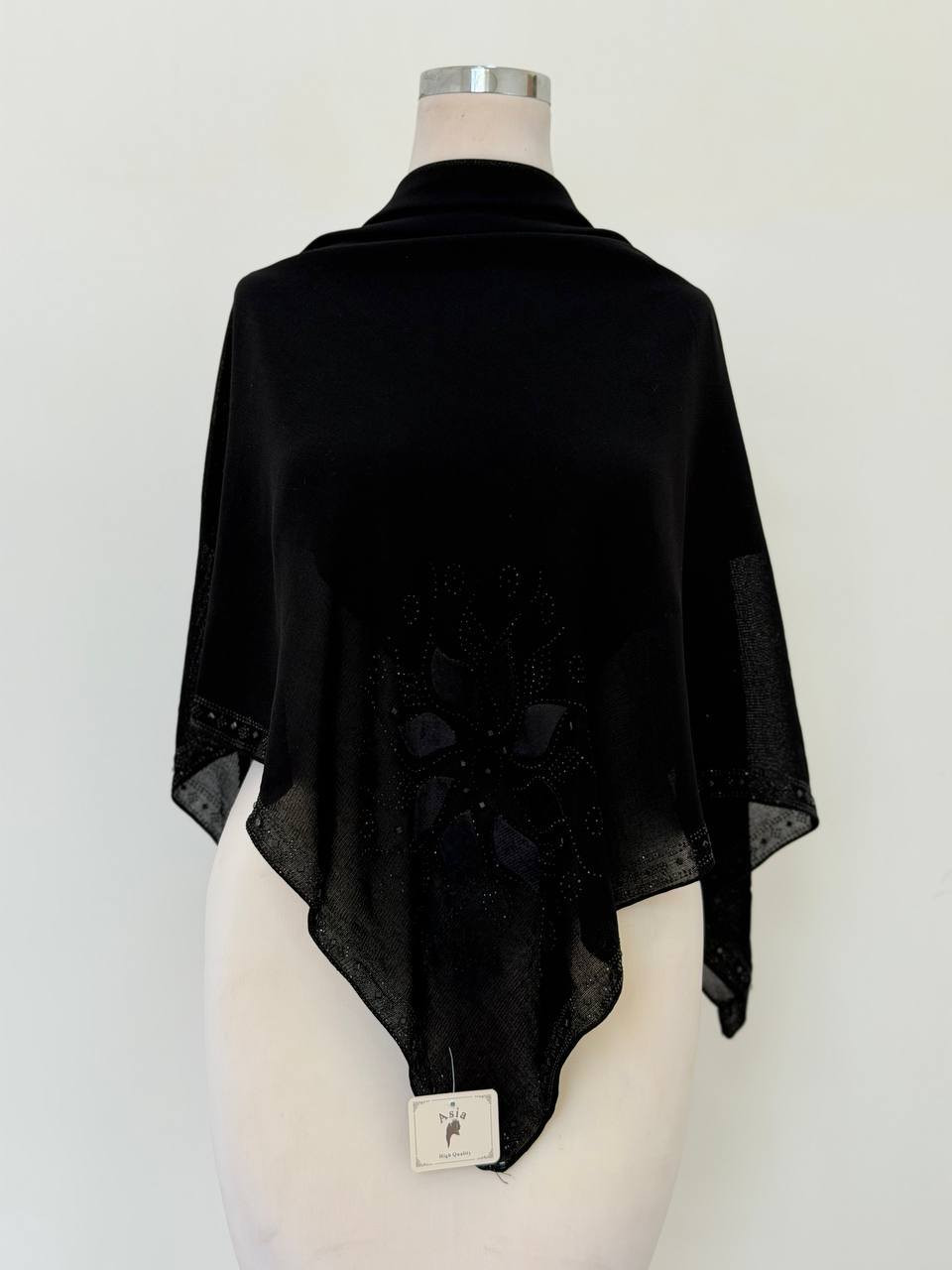 تميزي بلمسة مِـن الاناقة مع ربطات الخافير 🎀🖤"
قياس 110cm ✨.

الدرزن بـ 60  الف


**إذا كنت صاحب هذا الإعلان وتريد حذفه لأي سبب، رجاءا أرسل رسالة إلى الدعم الفني**