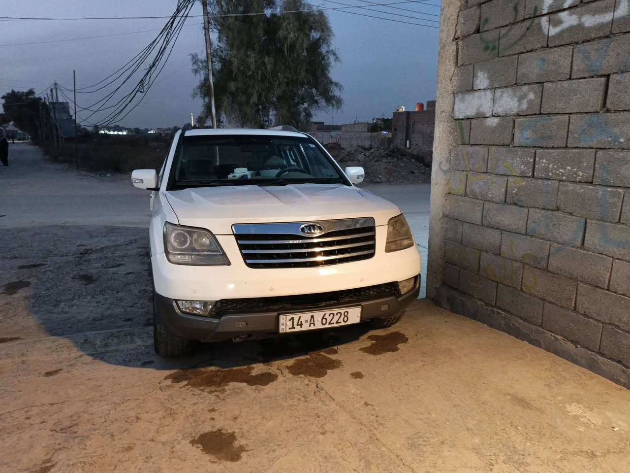 السلام عليكم ورحمة الله وبركاته كيا موهافي للبيع مديل ٢٠٠٩ خليجي رقم بصرة انكليزي سياره باسمي  سنويه ٢٠٣٠ مواصفات الموهافي معروفه السعر ١٣٠ ورقه وبيه مجال للستفسار الاتصال على الرقم التالية  *********** مكان السياره بصرة
