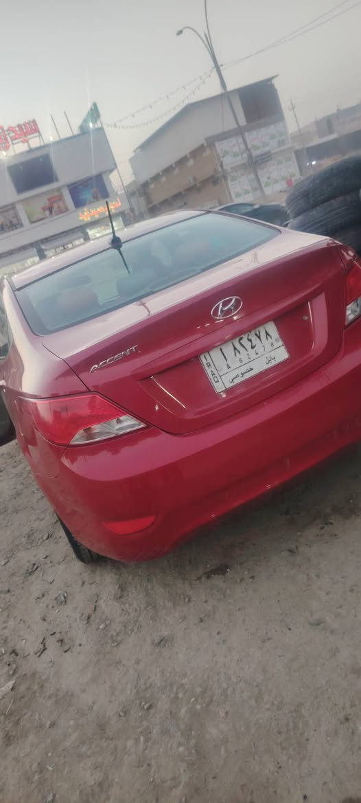 السلام عليكم اكسنت للبيع
موديل ٢٠١٦ رقم بابل بأسمي

حادثها بنيد بأمريكا وهنا باب وجاملغ امامي جهه السايق

السعر ٨٧ وبيها مجال بسيط
. 
***********
مكان السياره حله شارع حي العسكري
