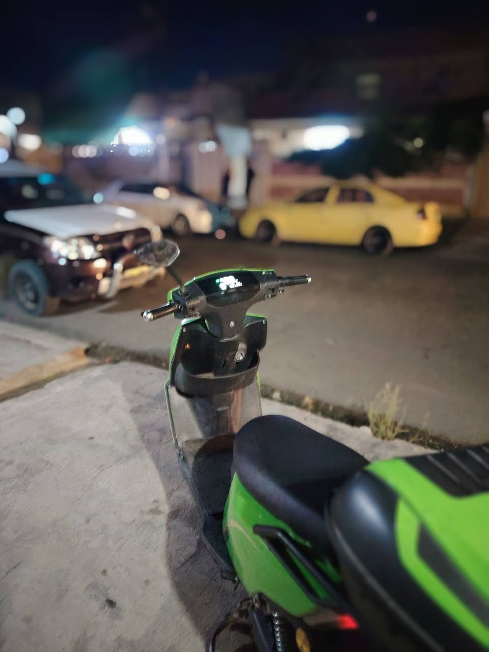 شحن للبيع
ماطور شحن سكنس تفاحي🍏

خمس بطاريات (نص عمر)

ملف وعقل شرط

السعر 350 وبي مجال

للاستفسار *********** مكاني حي الزهور
