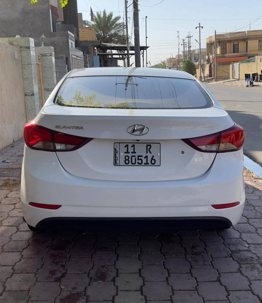 سلام عليكم
النترا ٢٠١٦ خليجي 
سنوية بسمي لل ٢٠٣١رقم بغداد نگليزي
فول مواصفات للاخير 
مكينه 1800 دوش 
ضرر الدوسه صبغ و بيها تكحيل فقط كما موضح في السونار 
مواصفات؛ 
سلايد روف
تحكم ستيرن جهتين 
ويل كب 5 شاشه تاب 
ايكو تقليل صرف 
لايت زنون عدسه ولد امامي وخلفي 
تبريد قطعتين ،
تخم تاير جديد وحداديه جاهزه من كلشي 

الاستفسار ‭٠٧٨٦ ٢٤٥ ٤٠٤٠‬

السعر :: ١٣٥ وبيها مجال
المكان ميسان
