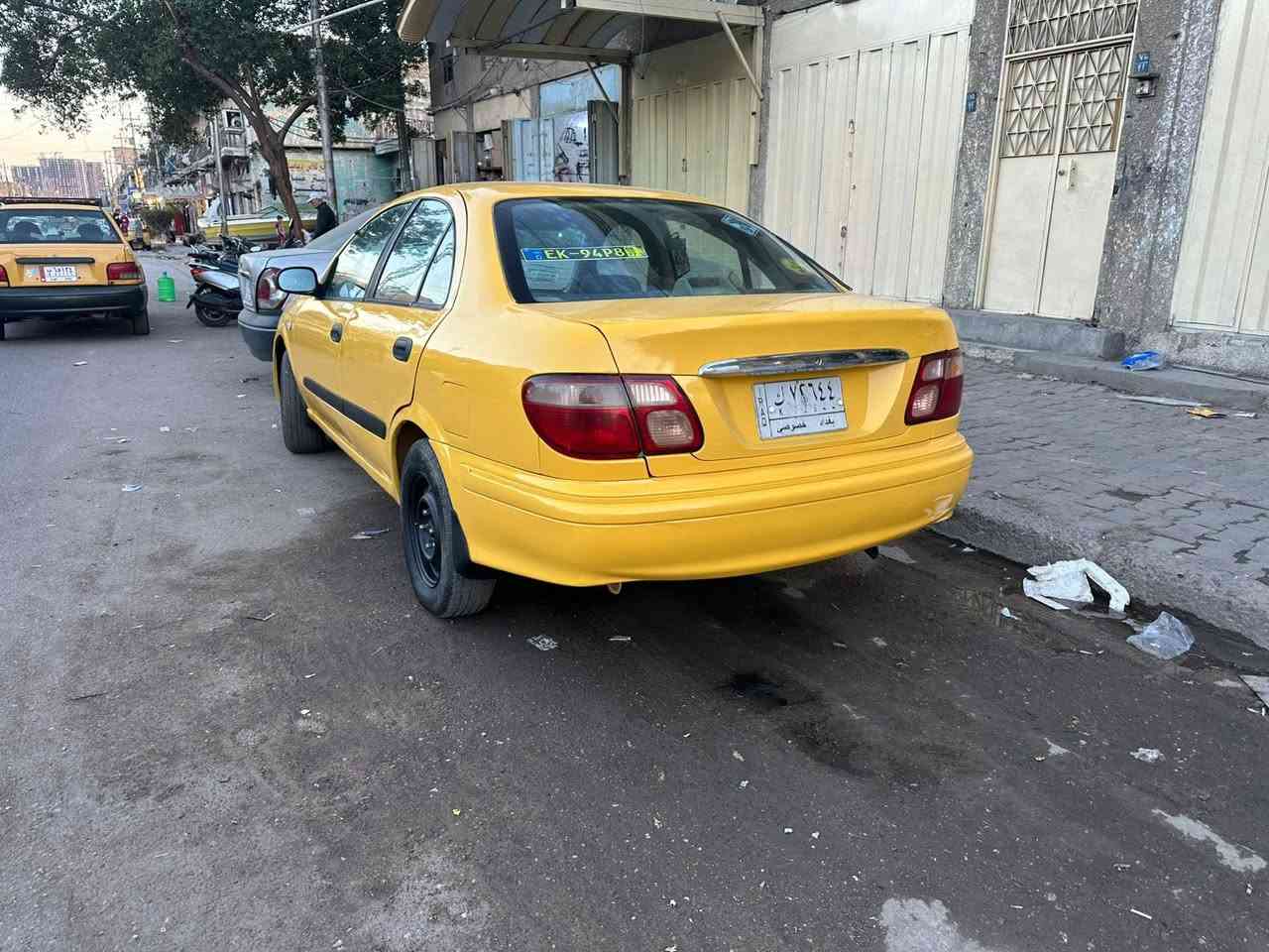 السلام عليكم 
نسان سني لبيع
موديل 2000
سياره حلوه كامله من كلشي 
مكينه قبغ اسود مضومه غاز كامله سياره من كلشي تخم تاير 
تحول ثاني يوم تبريد خير من الله سياره حلوه مال شغول وجاهزه 
مصبوغه جديد بيهه طخه بل جاملغ الخلفي 
سعر 55وبيه مجال 
مكان بغداد حي الجامعه  
***********
***********
