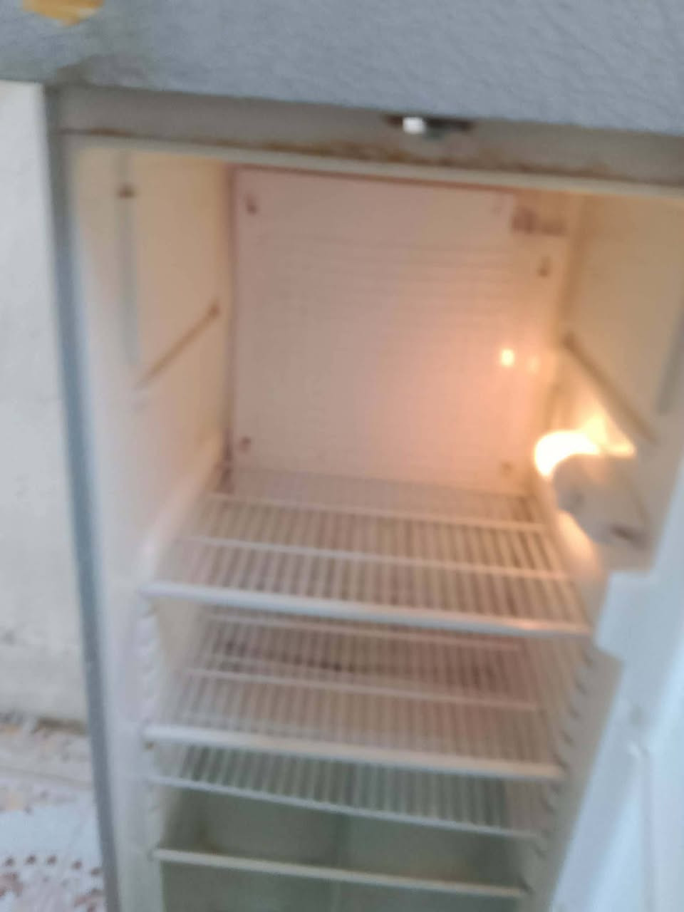 ثلاجه للبيع شغاله نضيفه  مكان طارميه حي الفارس سعر  ١٠٠ بيه مجال


**إذا كنت صاحب هذا الإعلان وتريد حذفه لأي سبب، رجاءا أرسل رسالة إلى الدعم الفني**
