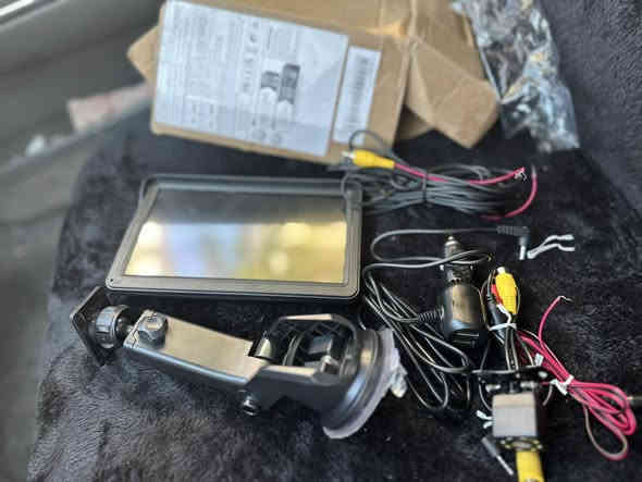 تازه به كار نه خاتو بو هه مو سه ياره يه ك ده بيت له سليمانى ٢٥. ***********
