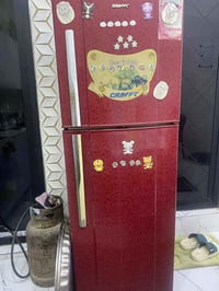 ثلاجة • نضيفه • حي اور