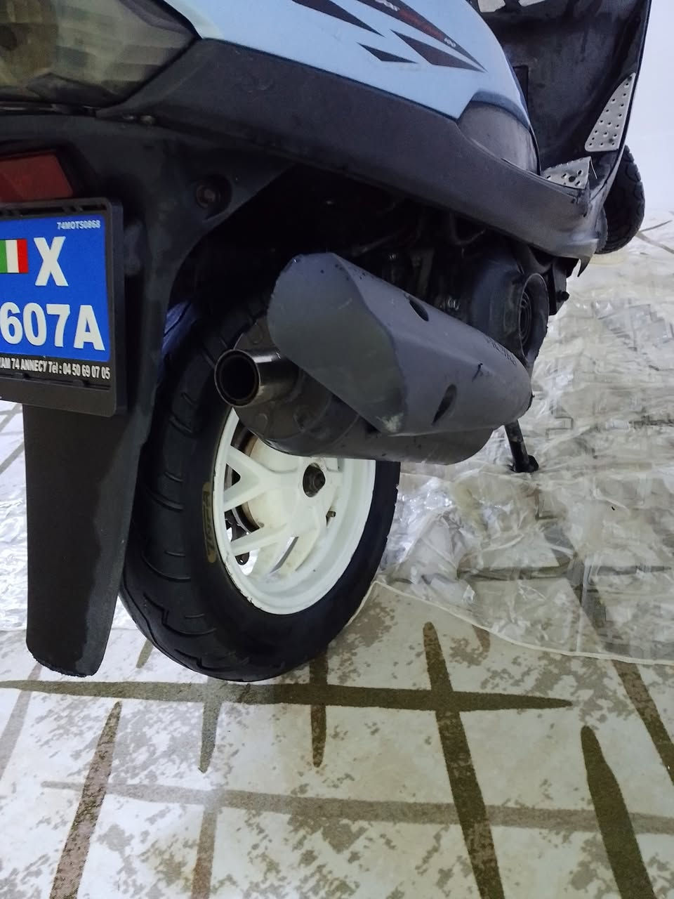 دراجة ماكس عدلە اصلي ياباني دبل واحد زيرو  موديل2007   دراجة فول نضافة  محرك ما مفتوح   محرک    49 بيلادي شرط بيلادي بس كابلتر موا بلادي    كهربائيات كامل شغال نكرة سلف  لايت زينون عدادات كامل شغال  سلنصهFM دراجة لوك ماشا الله مابي اي نقص  سعر650  رقم موبايل ***********  عنوان كركوك شورجە یم مطعم حمة ناصر
