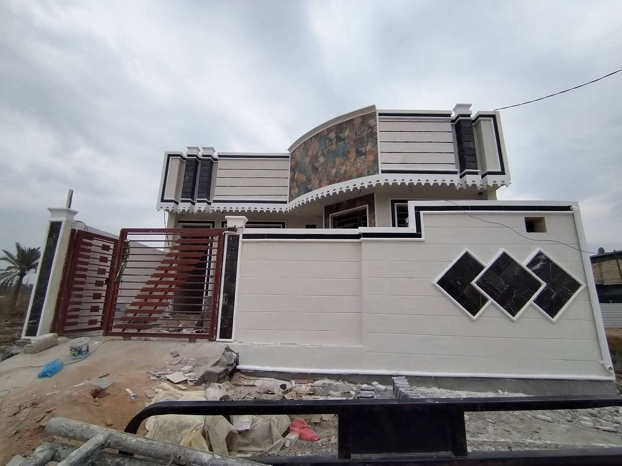 نشتغل واجهات وديكورات داخليّة وخارجيّة
فوم وثرمستون
طلس، صبغ، نثر
صبغ واجهات ومنازل
شغل نظيف وأسعار مناسبة
📞 للاتصال والاستفسار:
***********
***********
