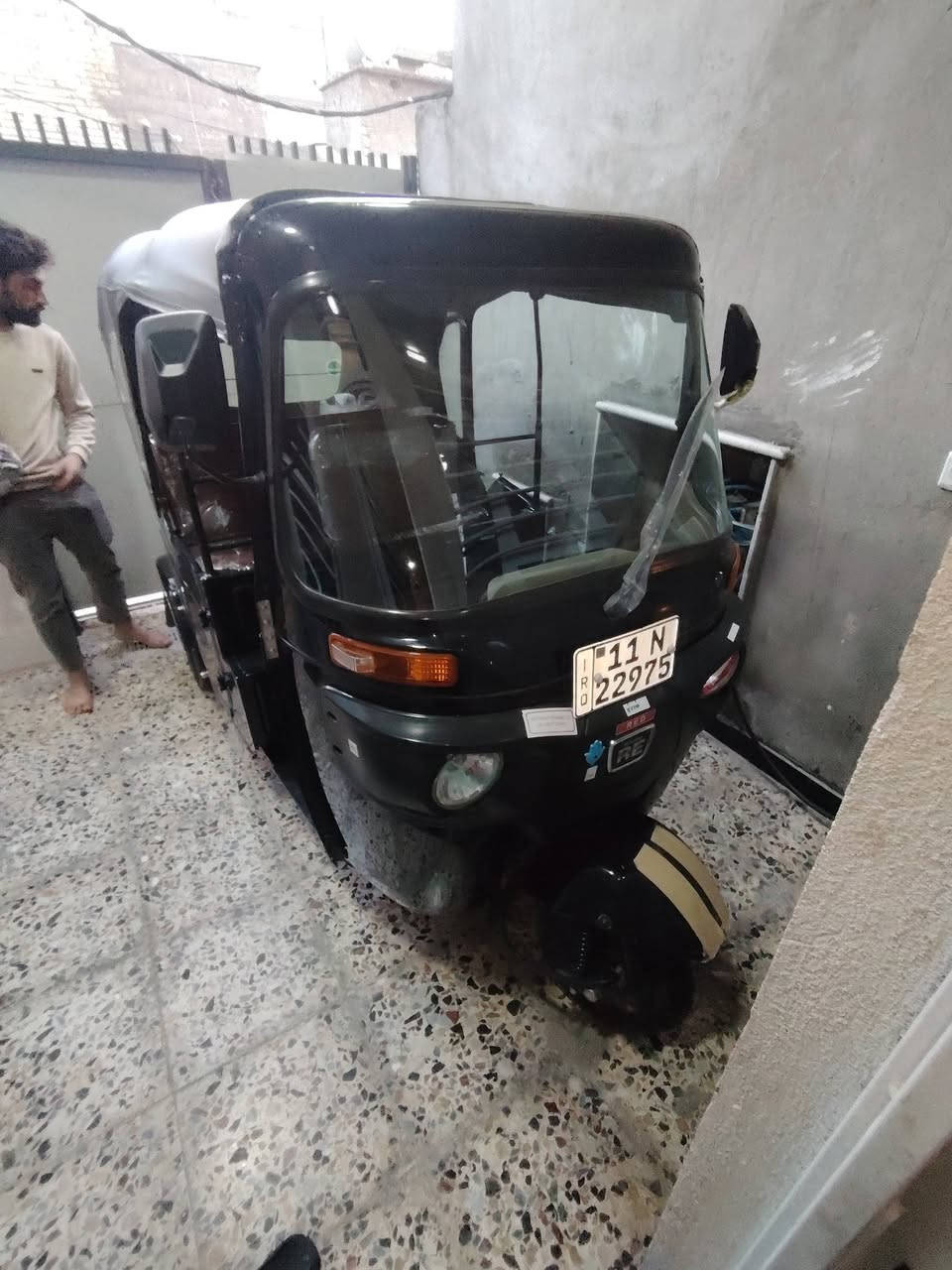 سلام عليكم تكتك للبيع ٢٠٢٢ شهر ٨كفاله عمه رقم وسنويه مكاني بغداد العبيدي شارع عشرين السعر خاص رقمي ***********
