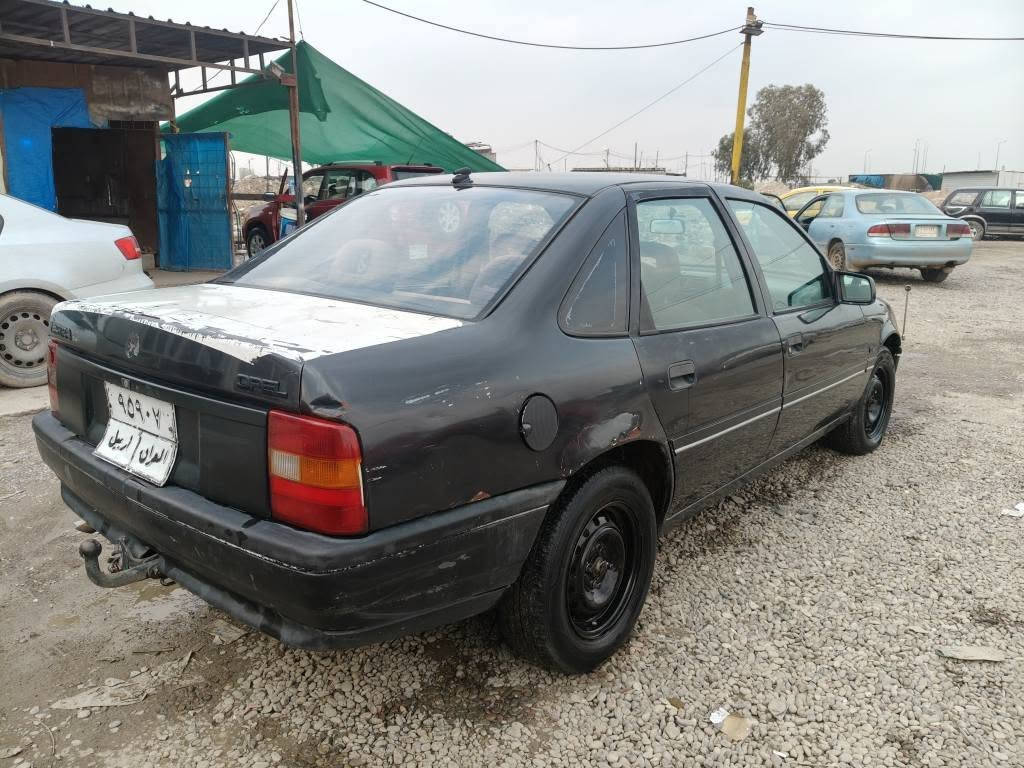 ئۆپل فیکتڕا 
مۆدێل 1990
تحویل وەکالە بەشەرت
مەکینە 16ی قایش باریک
ڕەقەم هەولێرە 100هەزار غرامەی لەسەرە
موس بڕاوە دەعم لێدرانی نیە هیچ
    بۆیاغ سەقف عیزام بەشەرت
سعری 29 قفل قفل  مەجال شوێن هەولێر
*********** أربيل, العراق
