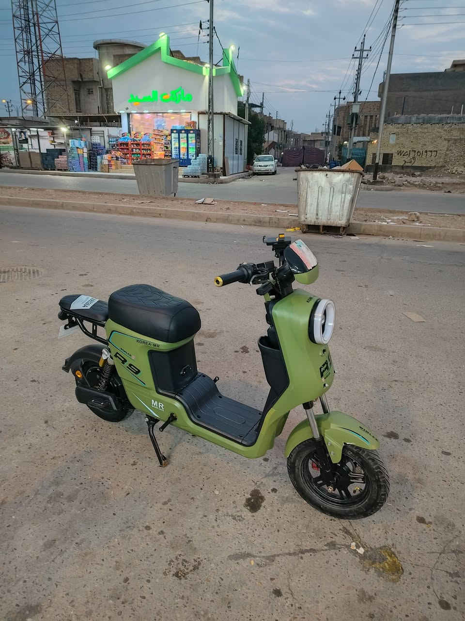 سلام عليكم شباب عدي هاي الدراجه شحن للبيع دراجه حلوه ونضيفه 4سرع سرعته 60 حته بك ترجع السعر 500 ***********
