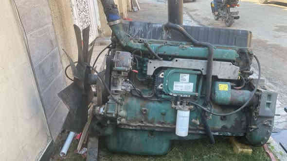 سلام عليكم محرك فالفو  فاره يطغ كامل تفرعاته حتا العقل بيه سعر ٧ ورقات وبيها مجال مكانها بغداد البياع رقمي *********** @***********
