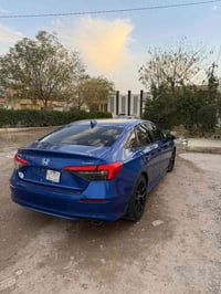 سيفيك 23 بيع مستعجل  نص قطعه صبغ فقط  120$  07712089739