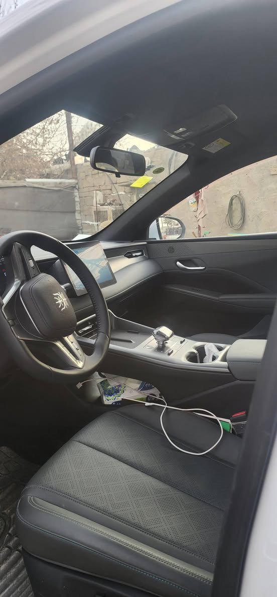 بي واي دي جن ابلاس ماشيه 2800 مكفوله كفاله عامه حته من الشخط سياره  زيرو السعر 18مليون مكان السياره بغداد السيديه
***********
***********
