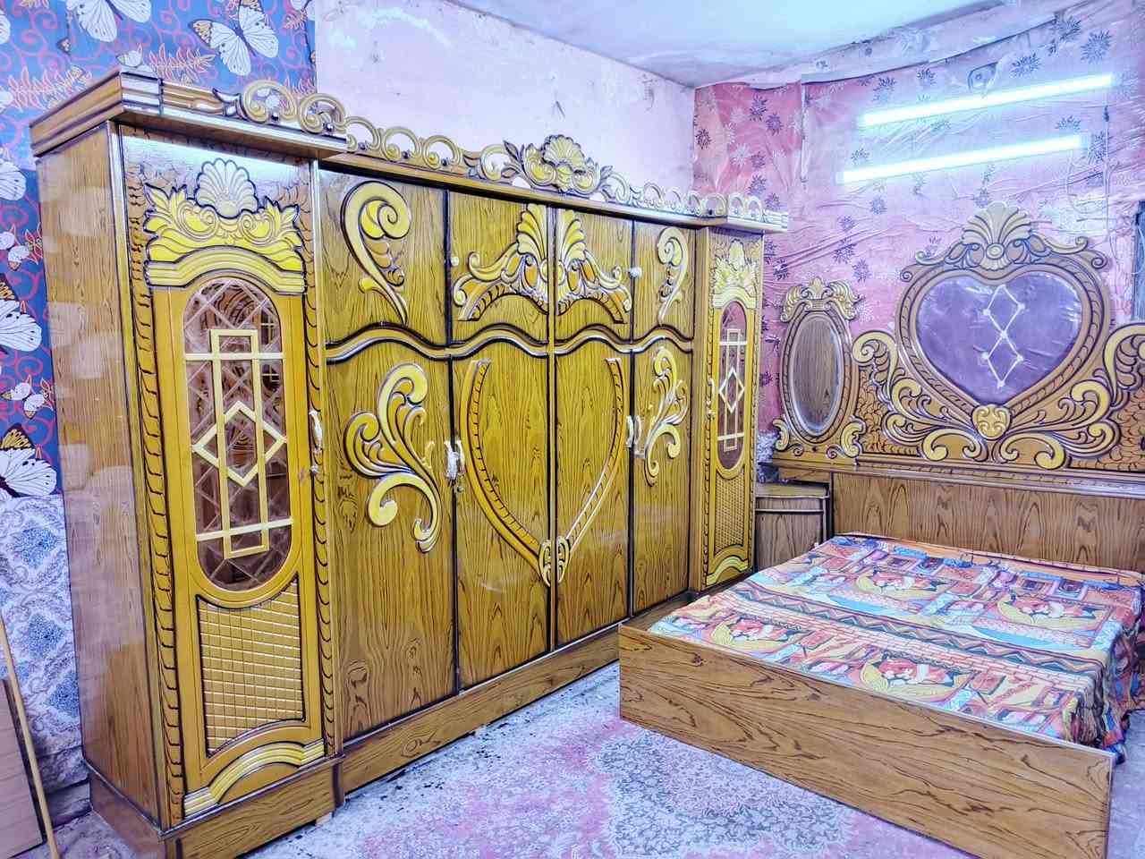 غرفه اخشاب ست ابواب ملحق للبيع السعر 650صاج الزاويه كنتوريه موديل حديث العنوان بغداد وكو توصيل انتصال ***********متواجد وتساب
