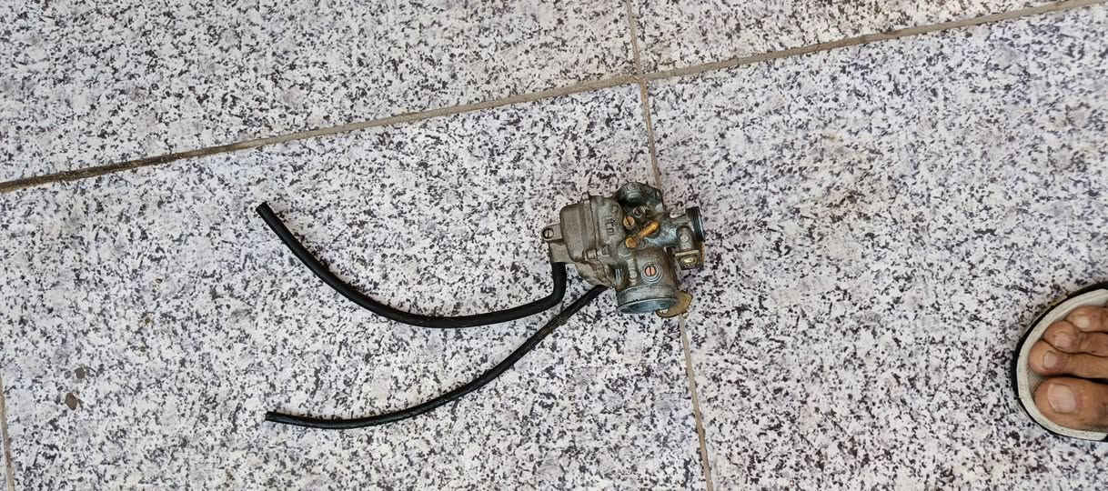 مكينه دفياس بيه كراك) سعر١٥٠) اكزوازسعر٤٠) كابريته سعر١٥) ها***********
