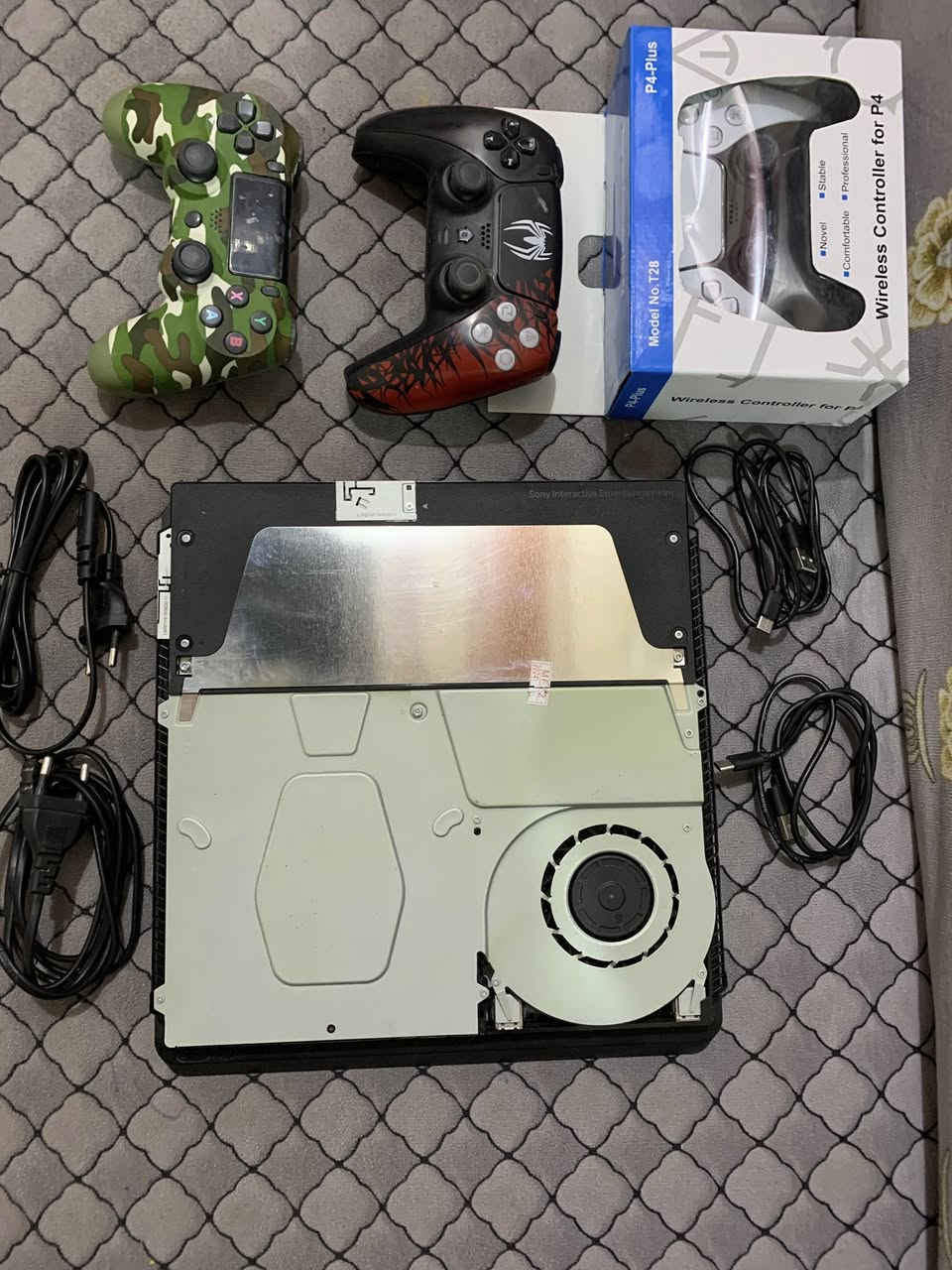 للبيع بلي فور مهكر مال بيت ستخدام قليل بعده جديد بي بيس 2021 وبي بيس 2025وبعد لعاب هواي 
عنوان رميثه ***********.           (350 )بي مجال
