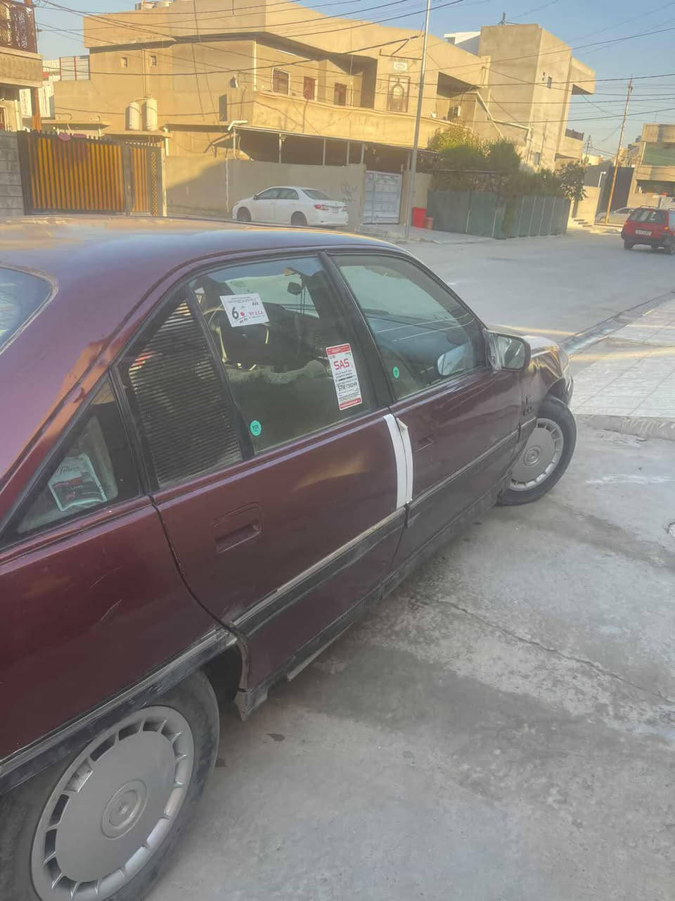 للبيع اوبل اوميكا  حجم 20 موديل 1993 رقم كركوك انكليزي سنويه مشروع وطني لل2030 شرط التحويل والغرامات كير ومحرك بلشرط
سياره واكع على سقفه بلوك وبي معجون شويه كير عادي بطاقه بانزبن  كهربائيات شغاله مسجل وسمعات باتري جديد  كهربائيات شغاله سلايت لايتات جديد السياره نضيفه 
يرهم مراوس حسب قناعه
عنوان السياره في كركوك السعر 32 ومجال قليل
*********** كركوك, العراق
