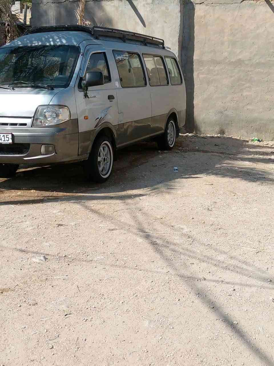 السلام عليكم مفتوحه 2005 رقم انجليزي جاهزه السياره مقفوله من ضربه ومن صبغ مكان نجف
***********
