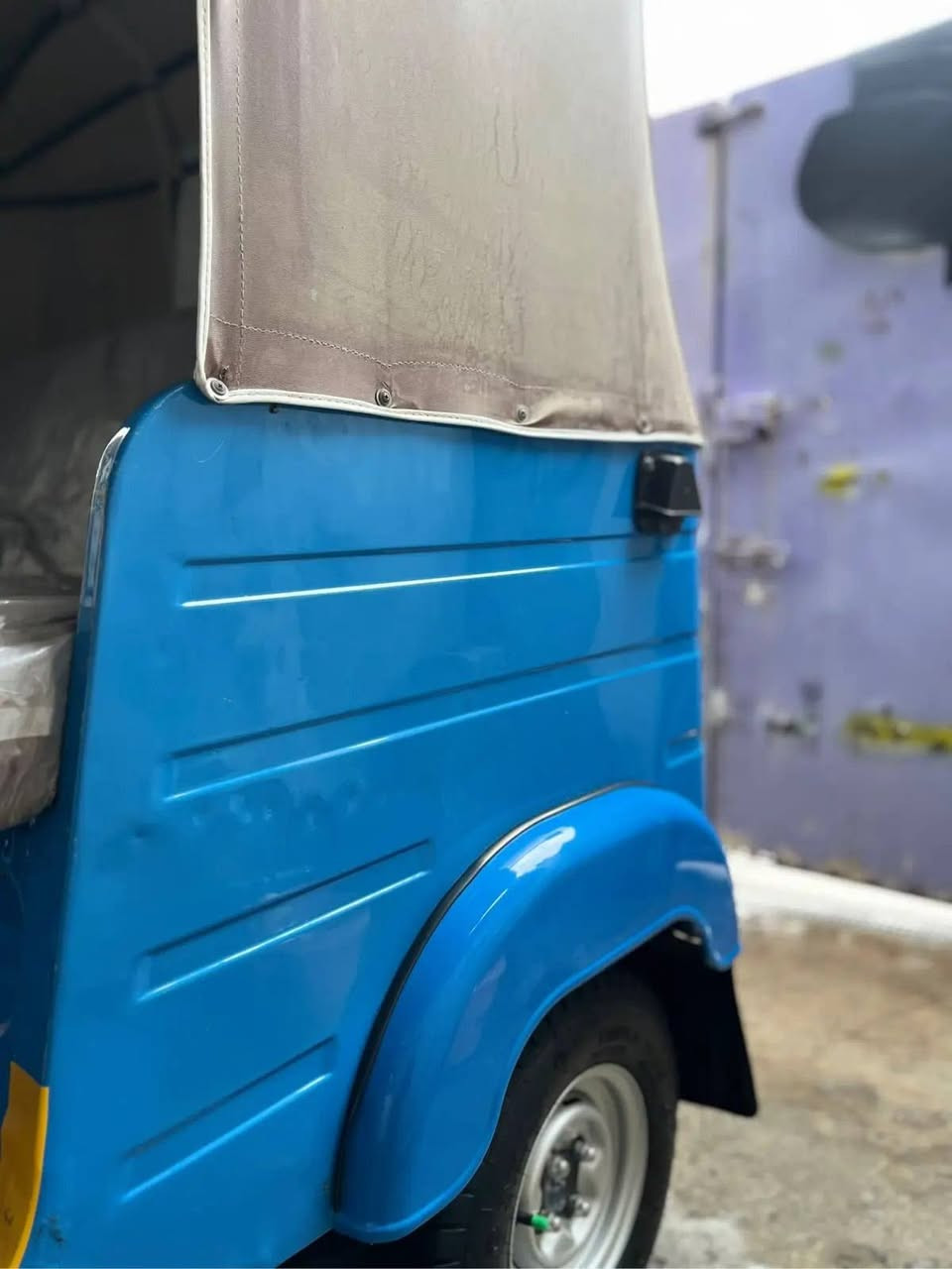 تكتك موديل 20 شهر 11 كشره شوف العين مكينه بس بستم تكتك رقم وسنويه مداوره ثاني يوم
مكان العماره مغربه ال مو شراي لا يخابر سعر ،5500 وبيه مجال *********** خاص ما ارد ليحب يتصل
