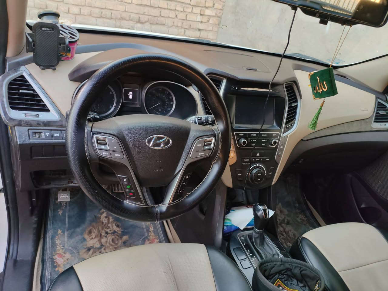 سنتافي وارد امريكي موديل 2017
رقم بغداد 
ضرر جاملغ امامي فقط والباقي مكفول
نص فول
شاشه كبيرة 
كشنات جلد 
ماشيه, 115
السعر 150 للاستفسار
ادامه كامله السياره 
على الرقم***********
مكاني بغداد
