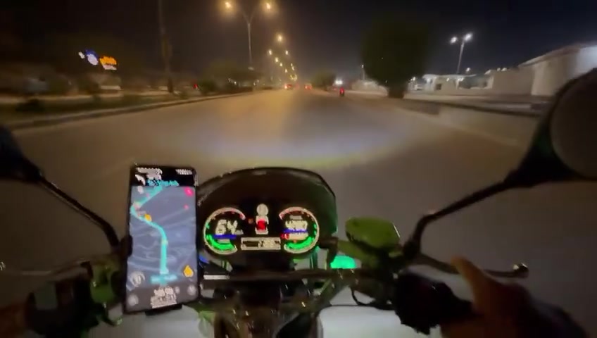 السلام عليكم سونك مديل 25 مطلعه بشهر ال12عباره بل26اوراق ونضيفه فقط مراوس بستوته مابيع مابيع مابيع واتساب او اتصال ***********
