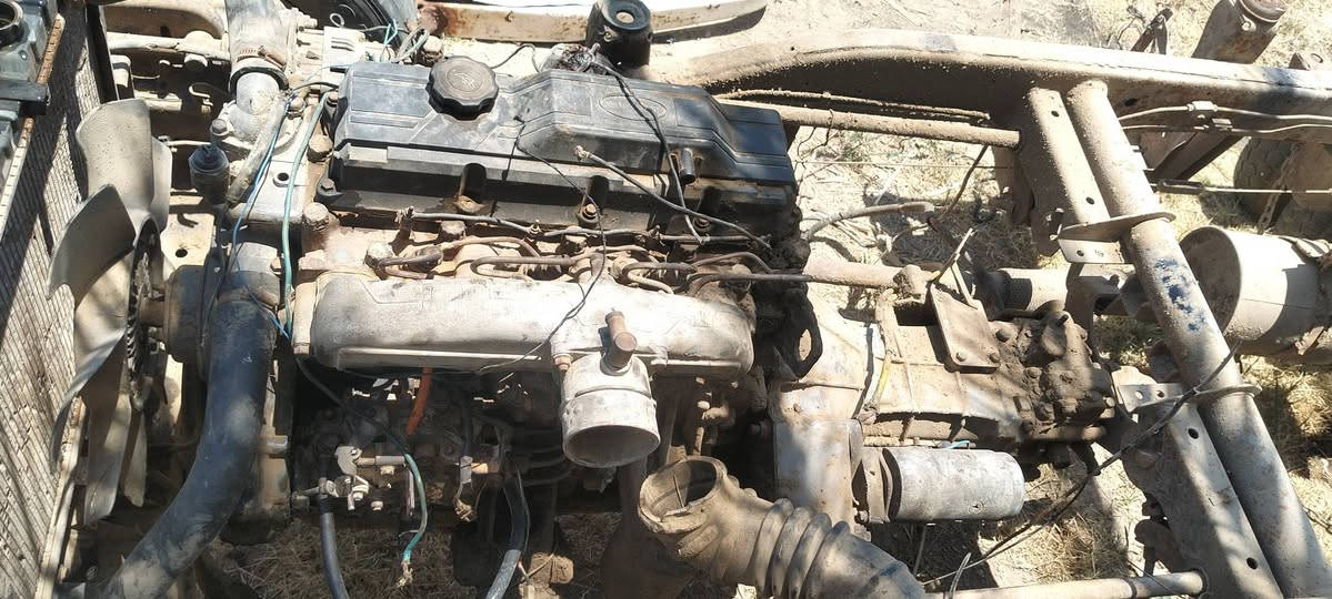 السلام عليكم مكينه وكير بنكو 2701 مكفولات مكينه وكامل تفرعات وكير مكفول وراديتر جديد على فحص بعدهن مشدودات تشغل وتفحص يله تاخذ واكسل 3000 بنكو مسكر مكفول السعر الكلي 12 ورقه مكاني بابل وللشراي بيها مجال ***********
