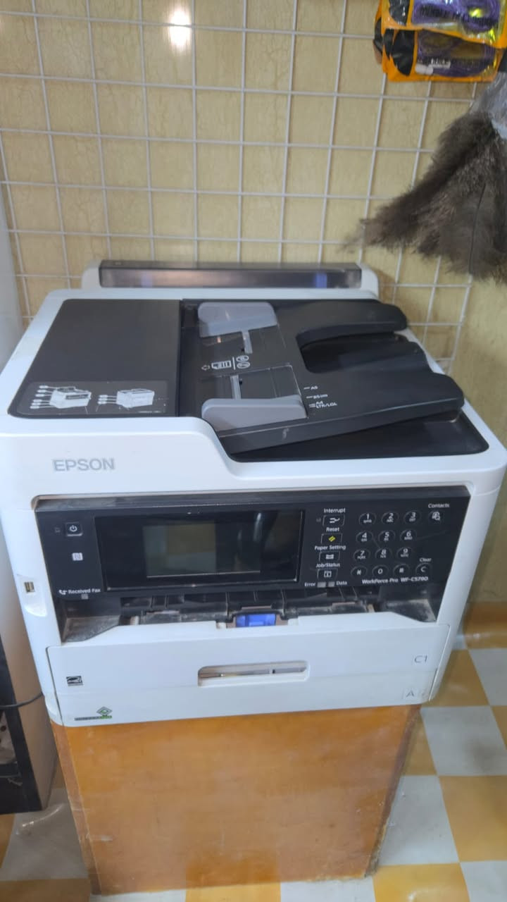 📢 للبيع طابعة Epson C5790 (مستعملة)
عندي طابعة Epson C5790 مستخدمة استخدام خفيف وحالتها جداً جيدة 👍
✅ شغالة 100% بدون أي مشاكل
✅ جودة طباعة ممتازة
✅ اقتصادية بالحبر ومناسبة للمكاتب أو الاستخدام الشخصي
✅ فيها طباعة ونسخ وسكانر
💰 السعر مناسب وقابل للتفاوض
📍 الموقع: (ناصرية حبوبي)
📩 اللي مهتم يراسلني خاص
***********
