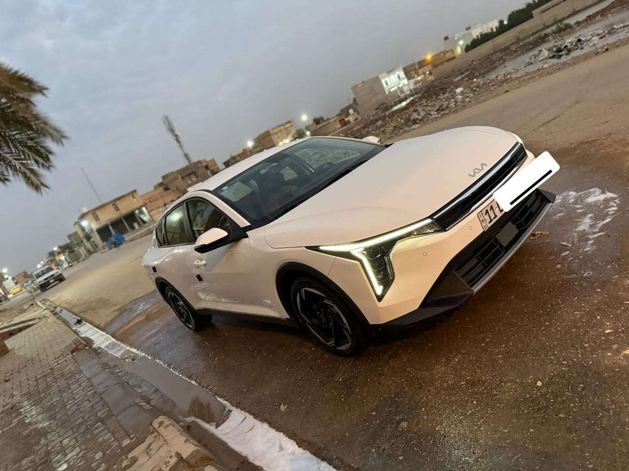 سيراتو 2025 k4 خليجي ضمان الدوليه محرك 2000دوش رقم بغداد فول موصفات بصمه مكاني سماوه ***********
