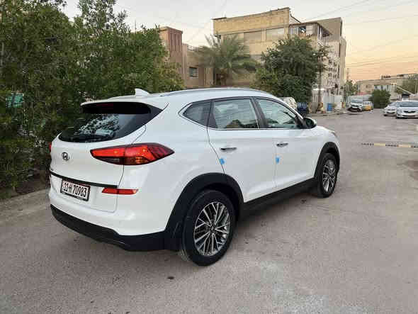 توسان 2020 خليجي شركة الكاصد كفاله عامه سياره جديده ماشيه 36000 بصمه كراسي كهرباء شاحن وايرلس مري شفط ترحيب حساس امامي خلفي شاشه اصليه جي بي اس محرك 2000 دوش 3 انضمه قياده سياره ما بيها اي نقص جديده مكاني بغداد حي الجهاد الضباط 
للاتصال ***********
