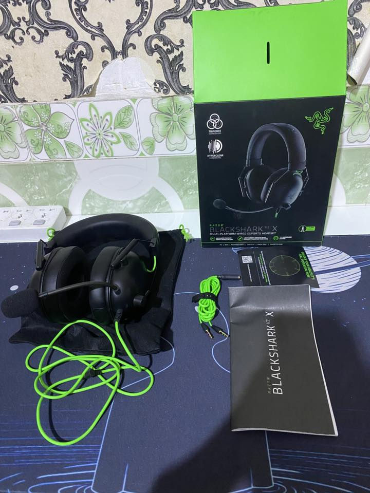 سماعة كيمنك احترافية
Razer Blackshark v2 X
نضيفة جدا اخت الجديدة غراضها كاملة مكفولة من العطل والتصليح والفتح 
سعرها 50 الف 
عنواني ميسان العمارة حي العسكري 
***********
