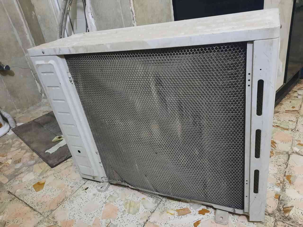 السلام عليكم سبلت 2طن يحتاج غاز فقط نوع ميديا السعر 225 الف مكاني بغداد خلف سوق الغزل ***********

