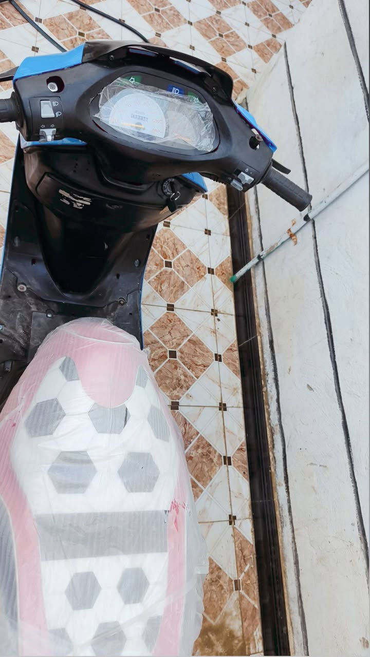 دراجه فراشه نوع فحل جديده رمبه كله شغال العنوان حله شارع 100 ***********
