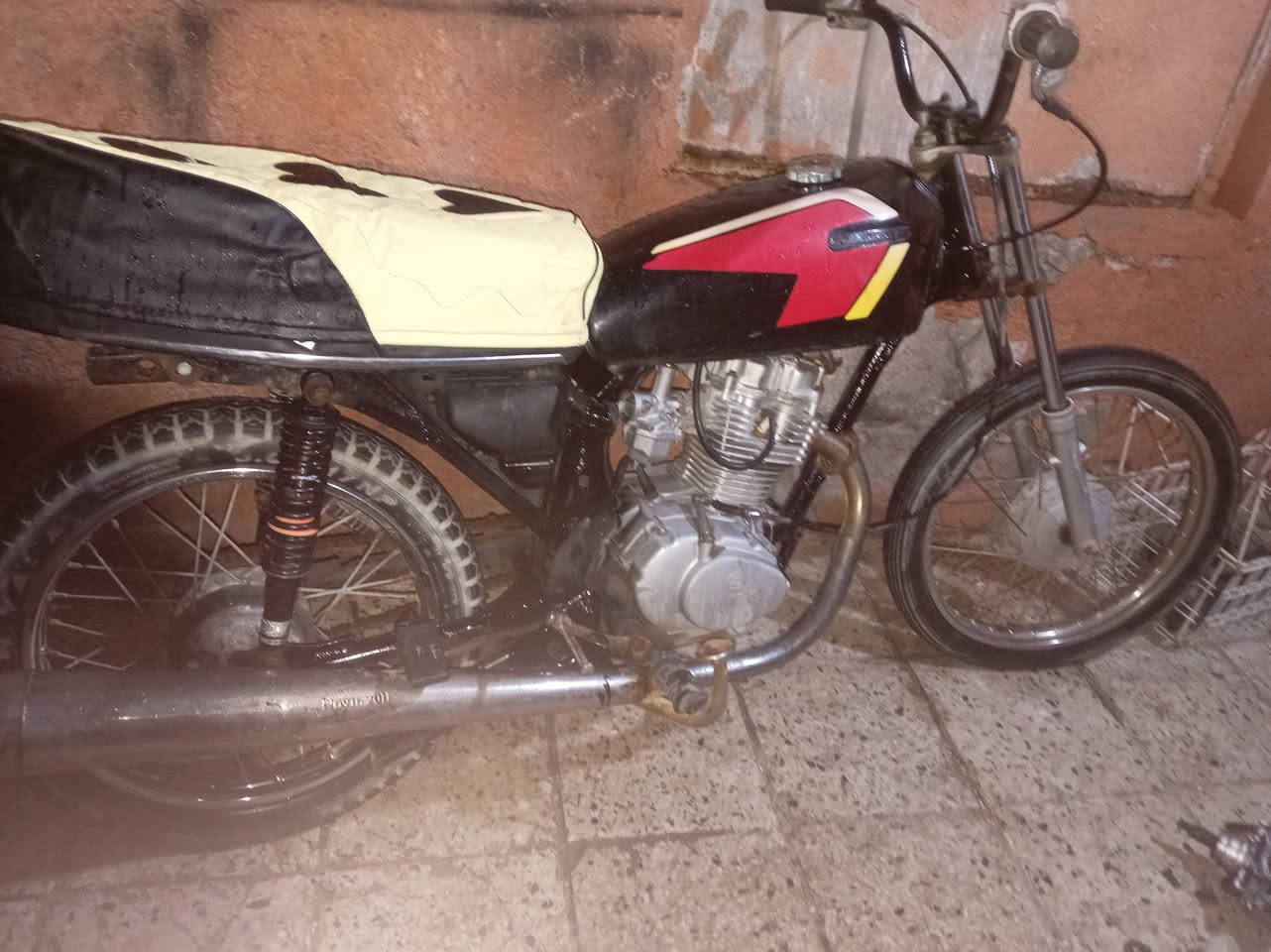 دراجه ناعمه للبيع السعر 160 والعنوان بصره حيانيه ***********
