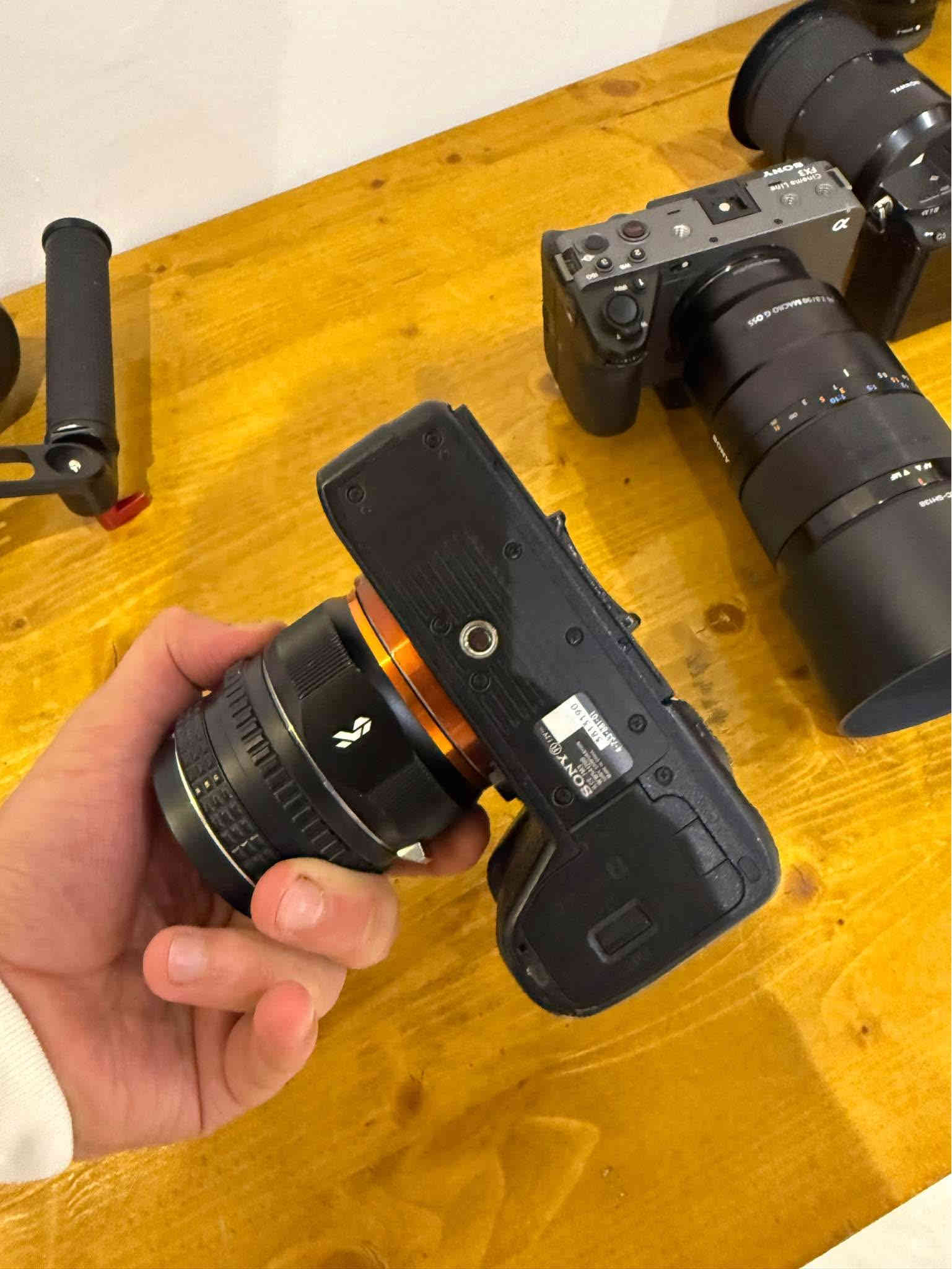 A7 iii 

نضيفة بدون عيوب 
فقط بدي 
بطارية 
ستراب 
شتر ٢٤ك 
0751 3600 767
0774 8888 978 أربيل
