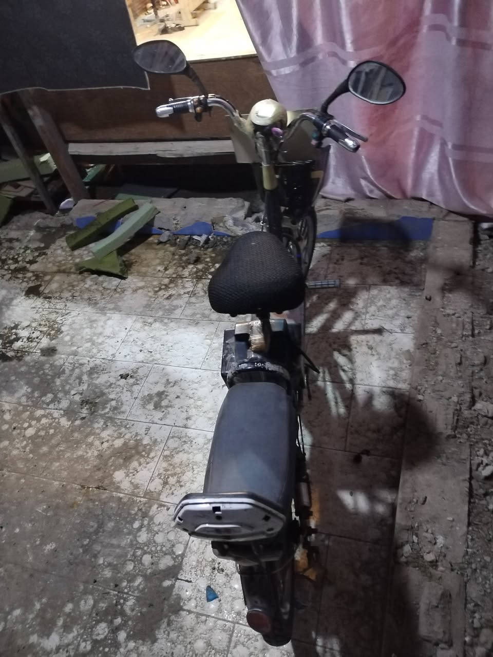 مكلف بالنشر 
للبيع بايسكل شحن4بطاريات يقرن10
ماعندي اي معلومه عنه مكلف بالنشر
 هذا رقم صاحبه خابره وتفاهم ويا
 العنوان رمادي 5كيلو
***********
