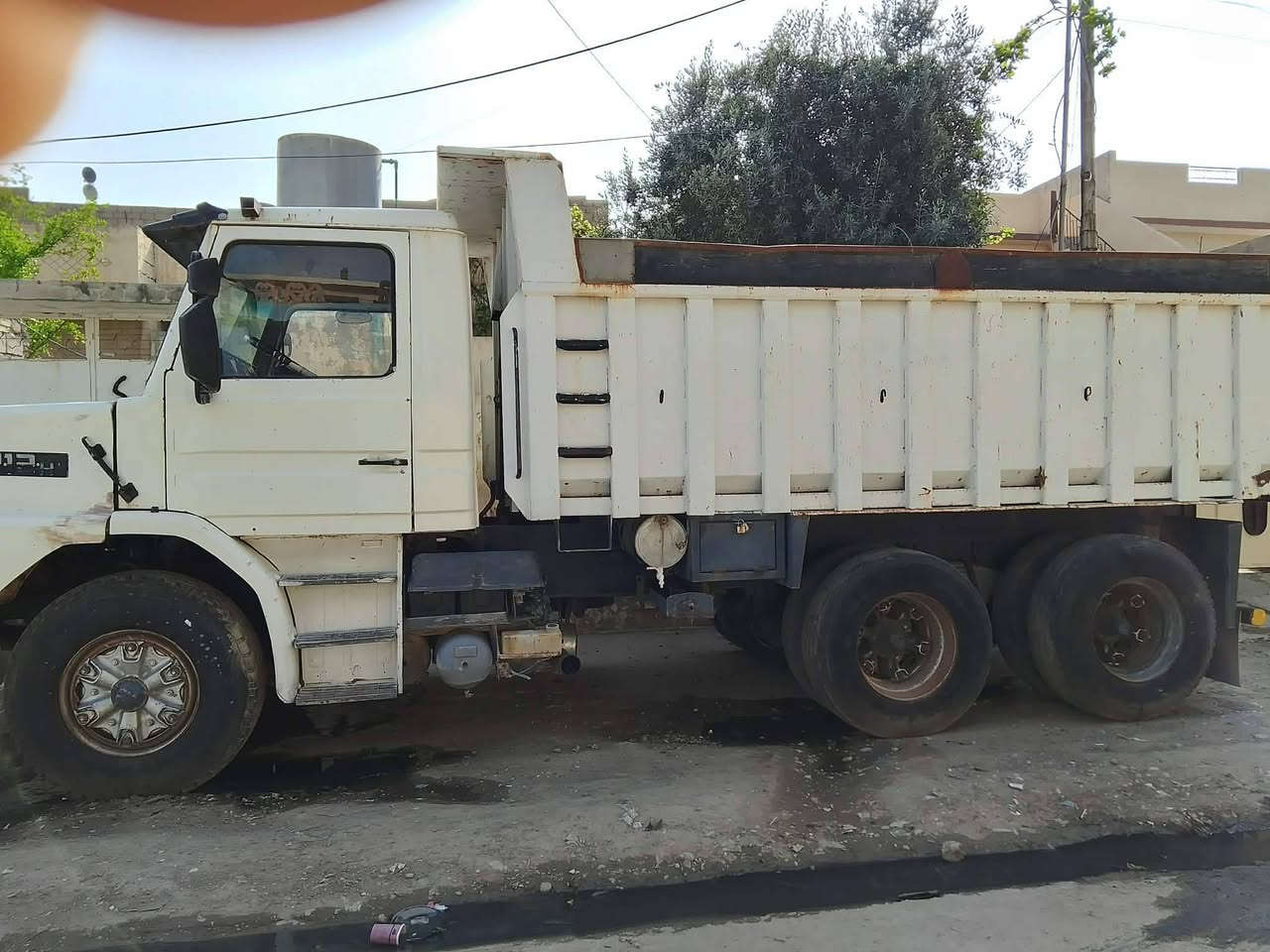 سكانيا 112 رقم سليمانيه قديم
السعر 120وبيها مجال 
***********
