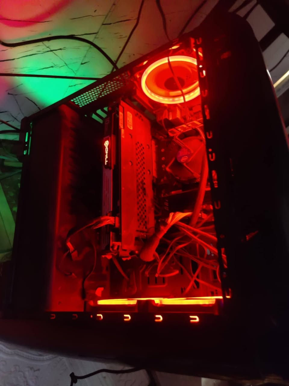 السلام عليكم كيس  للبيع 
المواصفات التقنية
المعالج Intel Core i5 :(CPU الجيل الثامن .(i5-8400)
كرت الشاشة (Nvidia GeForce GTX :(GPU
1060 نسخة iChill
الرامات (RA) 4 جيجابايت قابلة للتطوير 
مزود الطاقة (PSU): 500 واط
السعر 350 الف
♥️🤍


**إذا كنت صاحب هذا الإعلان وتريد حذفه لأي سبب، رجاءا أرسل رسالة إلى الدعم الفني**